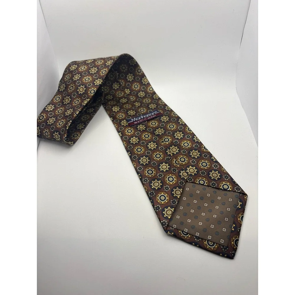 Manhattan Wash n Wear Mens Tie Brown Gold Navy Geometric Medallion Polyester
